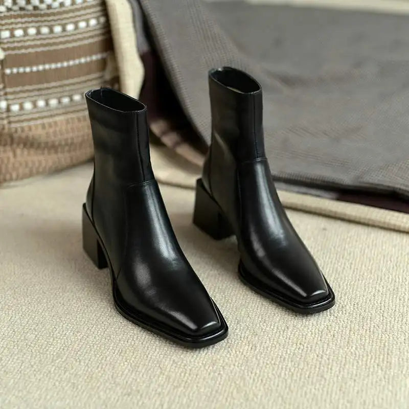 Krazing Pot Big Size 43 Cow Leather High Heels Winter Shoes Classics Chelsea Boots Square Toe Zipper Concise Dating Ankle Boots