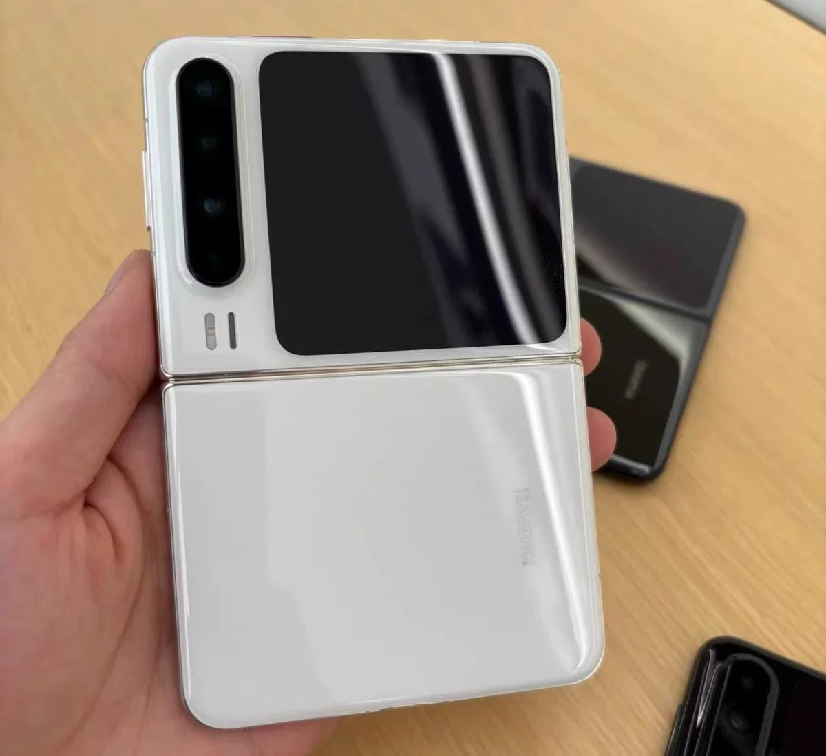 Original HUAWEI Pura X 5G Foldable Mobile Phone 6.3" OLED 120Hz HarmonyOS 4 Kirin 9010 4720mAh 66W Super Charge Smartphone