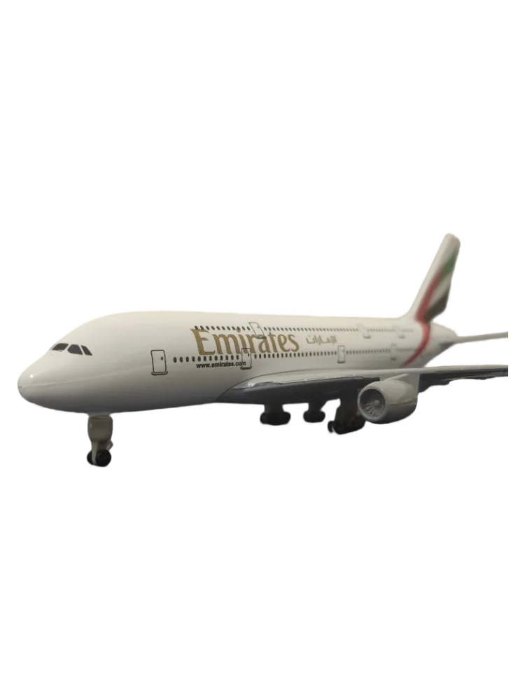 Emirates A380 passenger plane model, 21cm alloy simulation airplane toy, home decoration, birthday gift for boys and children.
