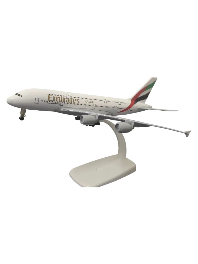 Emirates A380 passenger plane model, 21cm alloy simulation airplane toy, home decoration, birthday gift for boys and children.
