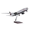 1:157 Scale 47cm Aircraft B777 Canada Air Airlines Model With Light and Wheel Diecast Resin Airplane Collection Display Gifts