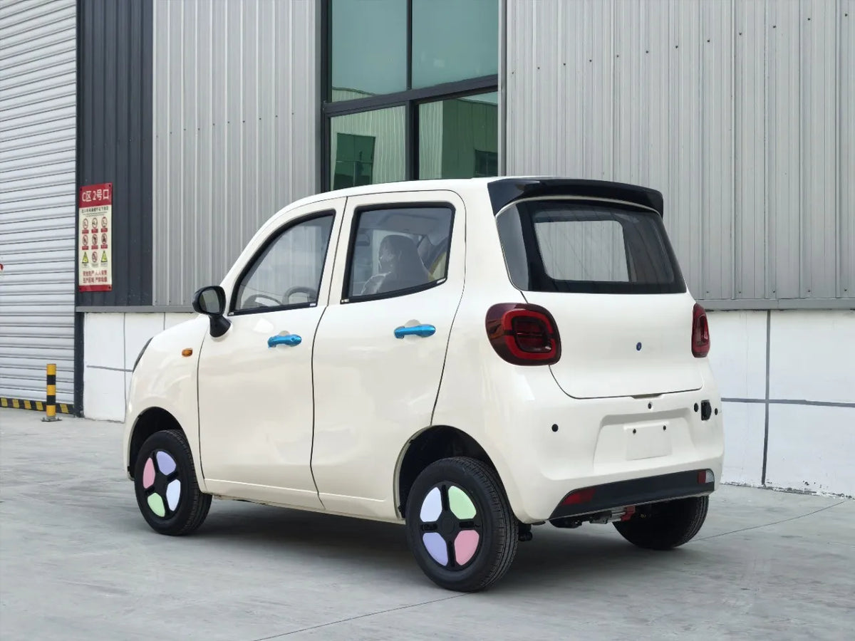 Electric Four-wheel Family Women New Energy Adult Air Conditioner Transportation Battery Car Upgraded To Oil and Electricity
