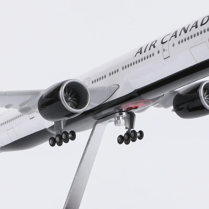 1:157 Scale 47cm Aircraft B777 Canada Air Airlines Model With Light and Wheel Diecast Resin Airplane Collection Display Gifts