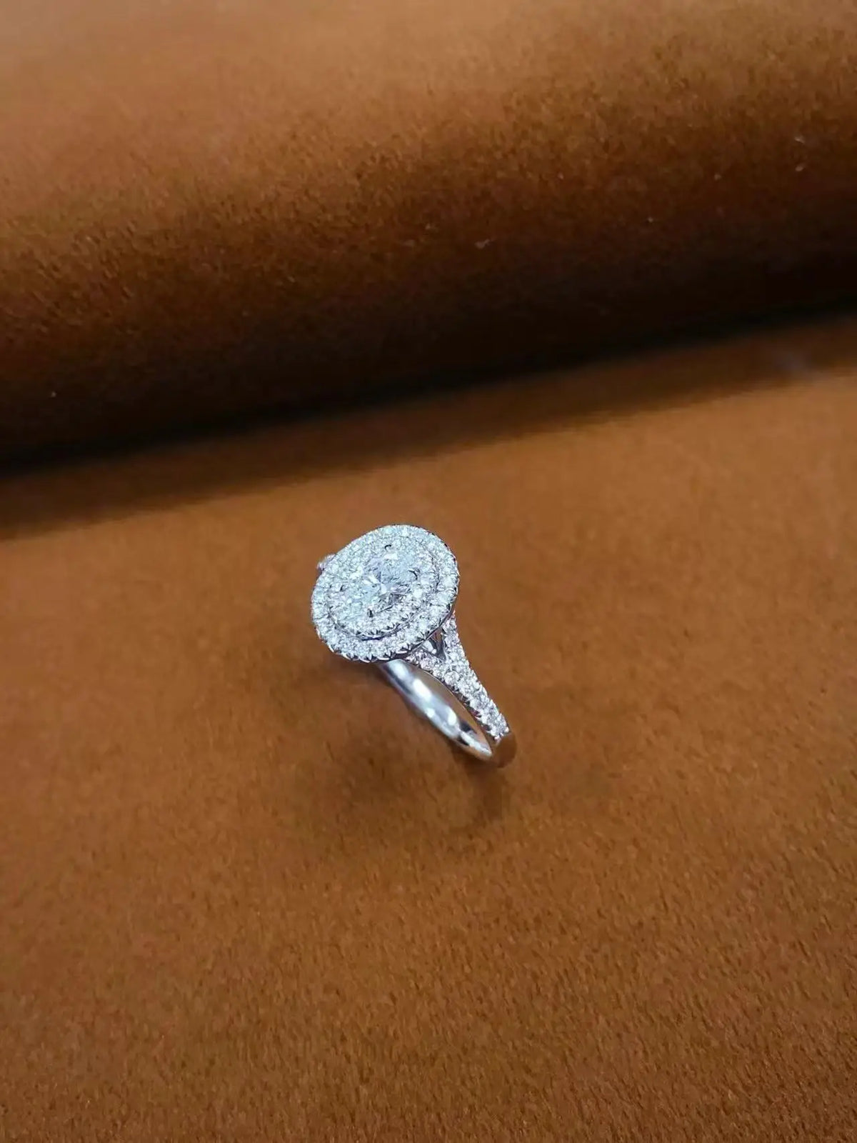 Luxury Jewlty 0.30ct Oval Cut Lab Growing Diamond Halo Ring D Color VS Solarite With Accents Pave Setting For Women